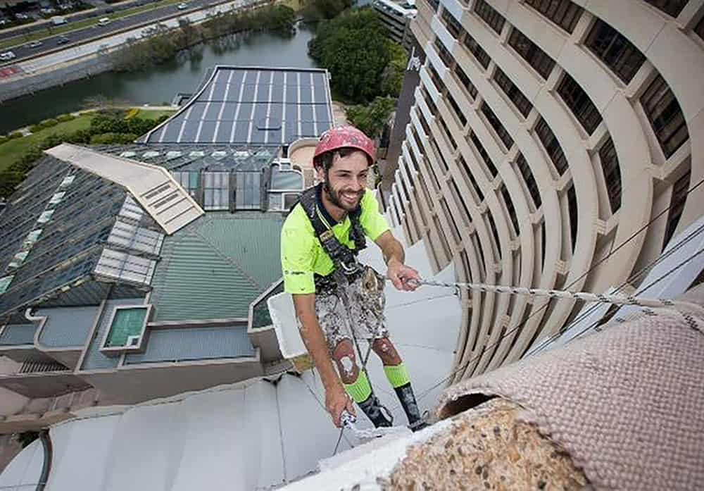 The-Star-Abseiling-Usher
